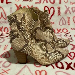 Vince Camuto Snakeskin Ankle Boots - Tan and Brown